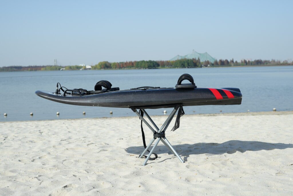 High-performance electric surfboard for professional surfers